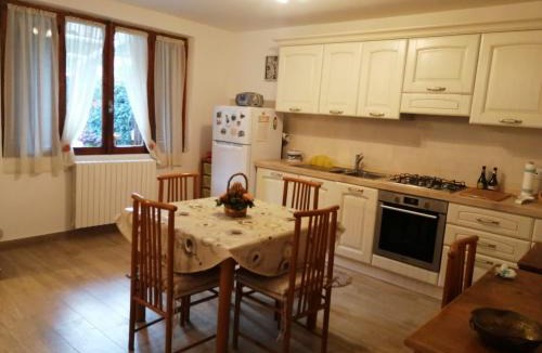 Introdacqua House | La villetta di Capolaia