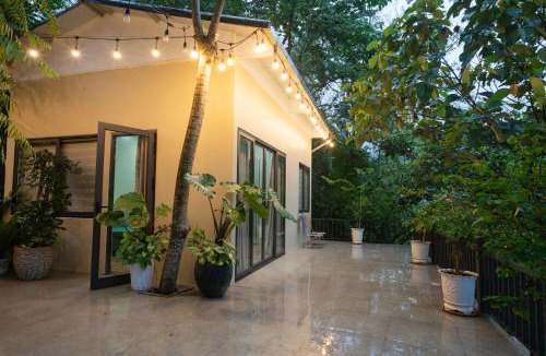 Ha Giang Bed & Breakfast | Lake House