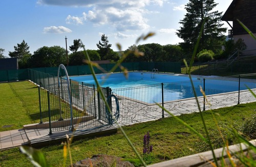 Besse-et-Saint-Anastaise Apartment | Large studio 6 pers. Super Besse, * Residence
