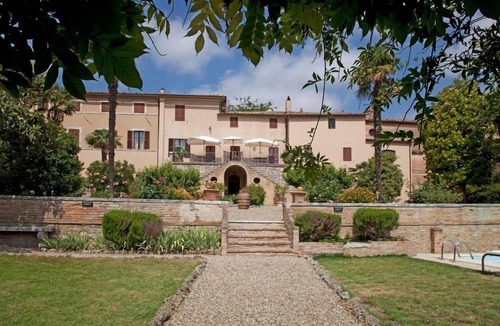 San Giovanni d'Asso Villa | Large vacation villa rental in San Giovanni d'Asso