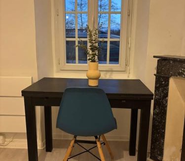 Saint-Junien Apartment | Le Breakaway, cosy et calme