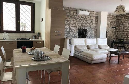 Sermoneta Apartment | Le Camere Pinte
