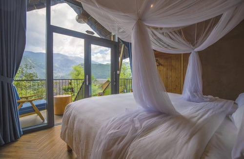 Van Chan Resort | Le Champ Tu Le
