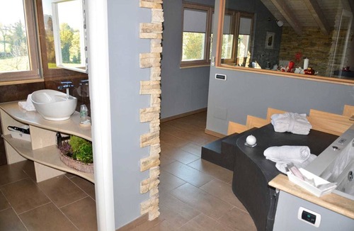 Grottaminarda Bed & Breakfast | Le Due Noci Bed and Breakfast
