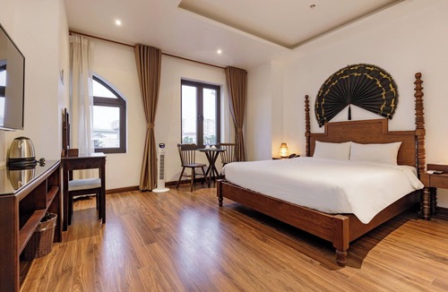 Trung Hoa Nhan Chinh Hotel | Le Grand Hanoi Hotel - The Oriental