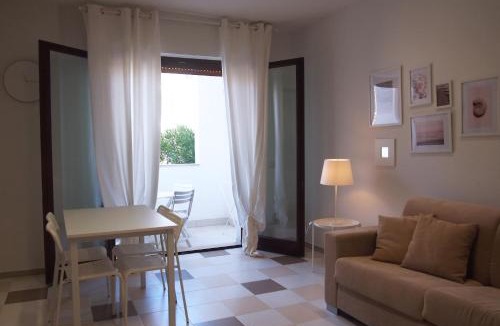 Villa Rosa Apartment | Le Rose Beach & Suites appartamenti fronte mare a Villarosa