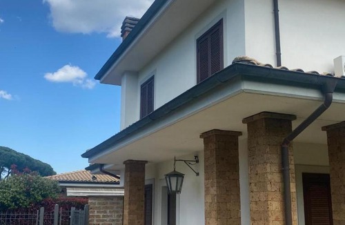 Capranica House | Le Tre Camelie