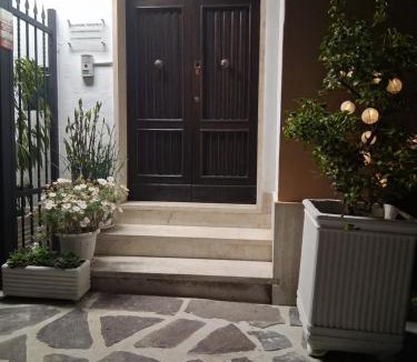Zona LIII Tomba di Nerone Apartment | Lemon Garden Home