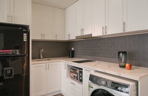 Thuy Khue Apartment | Lexington Apartments - Westlake