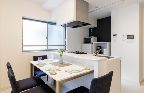Hamamatsucho Apartment | Live Casa Tokyo浜松町 - Direct Haneda Monorail - Near Tokyo Tower - 1 Stop to Shinkansen