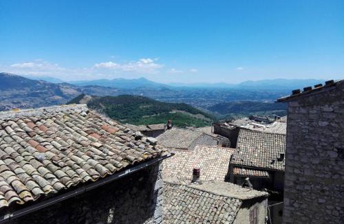 Fumone House | Locanda Il Falco Nero