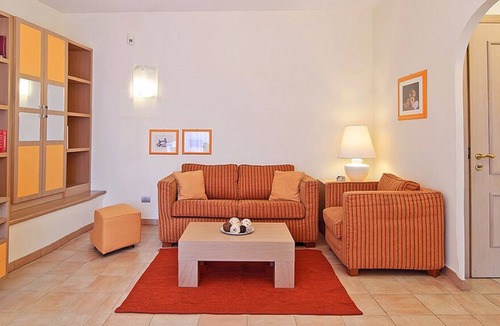 Zona XXX Castel Fusano Apartment | Long Stay Comfort Apartment with backyard Rome Area Residence