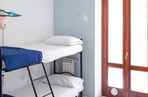 Naples Hostel | Los Mochileros - Age Limit 18-28