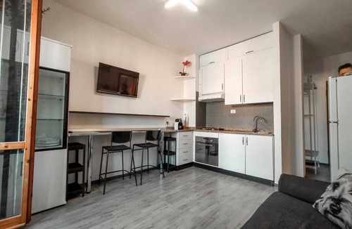 San Tommaso Tre Archi Apartment | Lovely apartment overlooking the beach at Lido tre Archi di Fermo