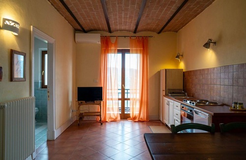 Villa Santa Maria Apartment | Lovely apartment for 4 guests with pool, A/C, WIFI, TV, balcony and pets allowed