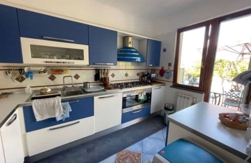 Succhivo Apartment | Lovely apartment for 6 people with A/C, WIFI, TV, patio and parking