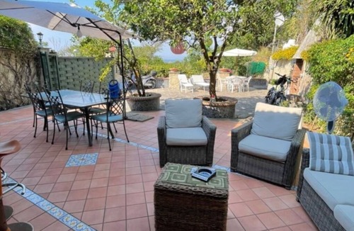 Succhivo Apartment | Lovely apartment for 6 people with A/C, WIFI, TV, patio and parking