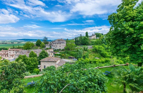 Stigliano Apartment | Lovely apartment for 3 people with WIFI, TV, patio, pets allowed and panoramic view
