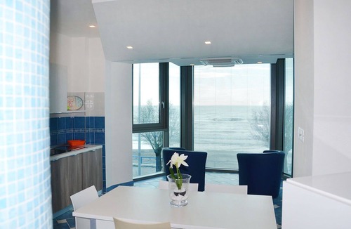 Terracina Apartment | Lovely apartment for 5 people with pool, WIFI, A/C, TV, balcony and pets allowed