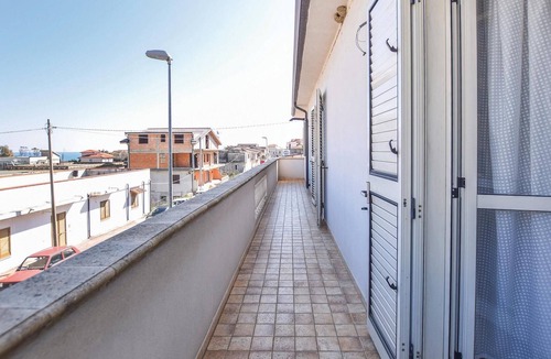 Brancaleone Marina Apartment | Lovely apartment in Brancaleone with house sea view