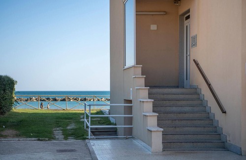 Lido Riccio Apartment | Lovely apartment in Ortona with WiFi