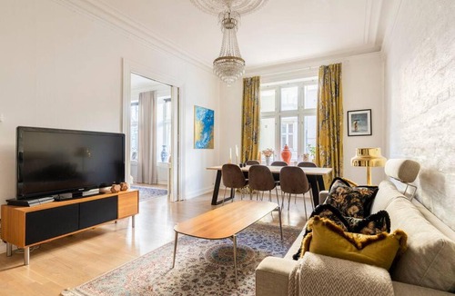 Cam Le Apartment | Lovely apartment (Women only)