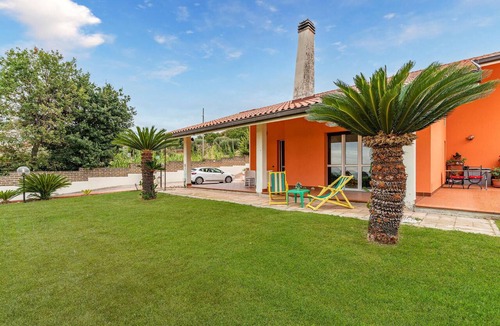 Martinsicuro House | Lovely home in Martinsicuro with WiFi