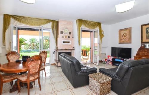 Martinsicuro House | Lovely Home In Martinsicuro With Wifi