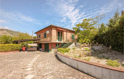 Buccino House | Lovely Home In Ponte San Cono, Buccin