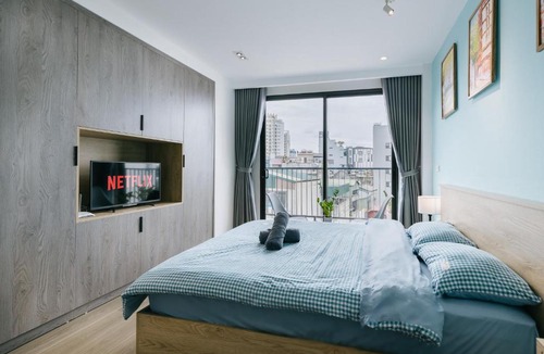 Nhat Tan Apartment | LUCK APART 8 - Hanoi Westlake Balcony Studio