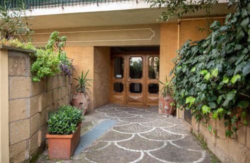 Aurelio House | Ludo Vatican House