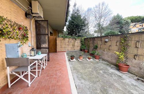 Aurelio House | Ludo Vatican House