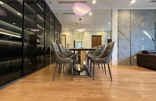 Hai Ba Trung Apartment | Lumi Home Vinhomes Times City Hà Nội