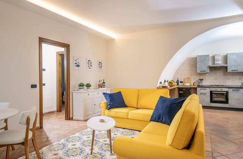 Vico Equense Apartment | Luna Guest House - Italian Escape