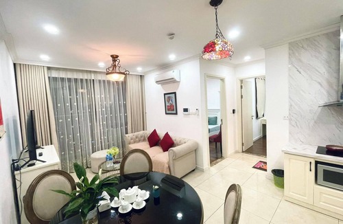 Trung Hoa Nhan Chinh Apartment | Luna's House in Vinhomes D'Capitale
