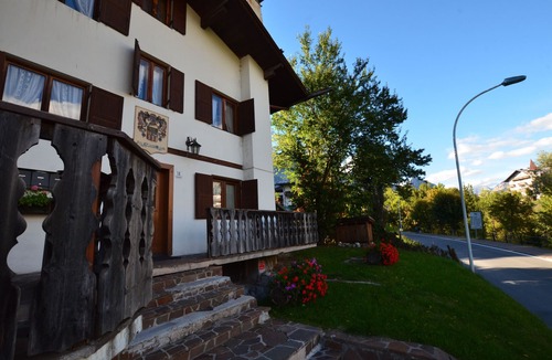 Cortina d'Ampezzo Historic Centre Apartment | LungoBoite - 6 beds - walking distance from the centre