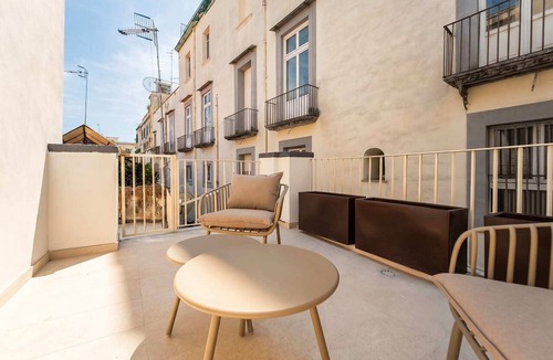 San Ferdinando Apartment | Lux Double Apartment w/Panoramic View & Terrace in Heart of Naples