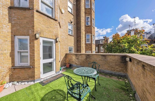 Brompton & Hans Town Apartment | Luxury 3-Bedroom apartment next to Harrods