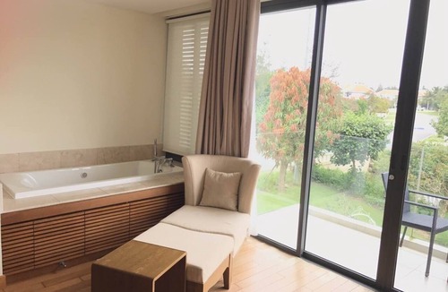 Ngu Hanh Son Villa | Luxury 3Bedrooms at The Ocean Villas