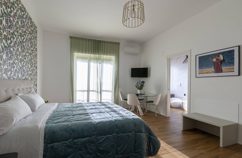 Salerno Bed & Breakfast | Luxury meets relaxation. An exclusive Studio Apartment on the Salerno seafront.