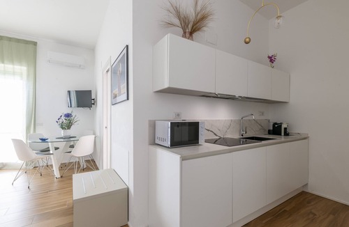 Salerno Bed & Breakfast | Luxury meets relaxation. An exclusive Studio Apartment on the Salerno seafront.