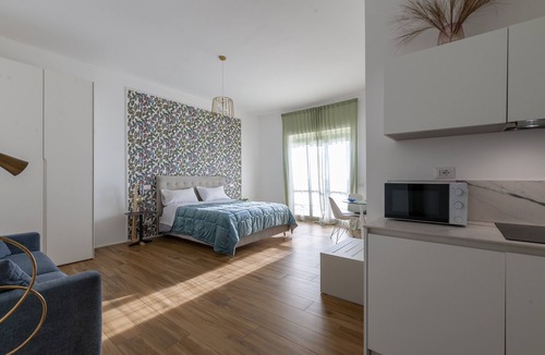 Salerno Bed & Breakfast | Luxury meets relaxation. An exclusive Studio Apartment on the Salerno seafront.