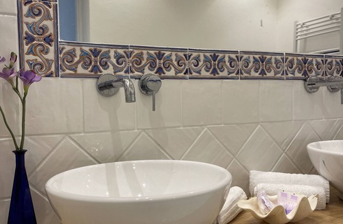 Panza Bed & Breakfast | Luxury room