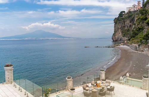 Pogerola Villa | Luxury seaside villa with Vesuvius view and direct beach access