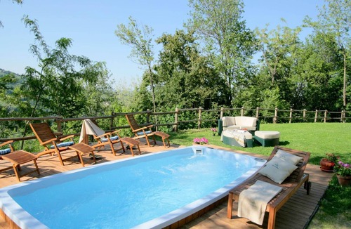 Monte San Martino Villa | Luxury Stay with Garden