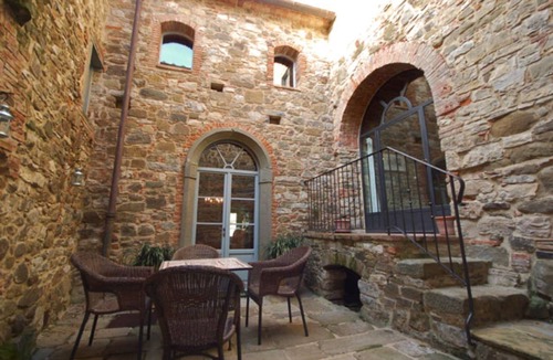 Civitella in Val di Chiana Villa | Luxury Tuscan Serviced Villa for 18