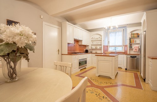 San Giovanni Villa | Luxury Villa Isabella Basilica San Giovanni
