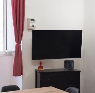 Quartieri Spagnoli Apartment | Madaleni Home Plebiscito
