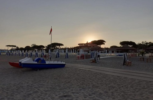 Latina Lido Villa | [Maestosa villa 300MQ] 50 metri dal mare