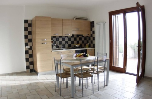 Itri Villa | Magnolia Sleeps 6 (2 Bedrooms) Villa With Pool, Hills And Sea Views